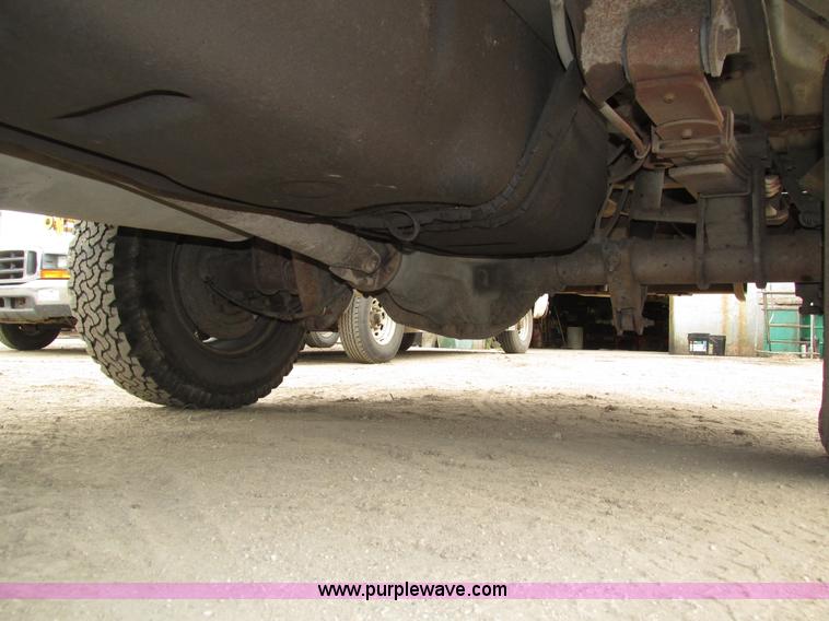 image for item H4596 2007 Ford F250 Super Duty XL pickup truck