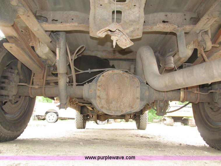 image for item H4596 2007 Ford F250 Super Duty XL pickup truck