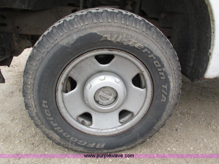 image for item H4596 2007 Ford F250 Super Duty XL pickup truck