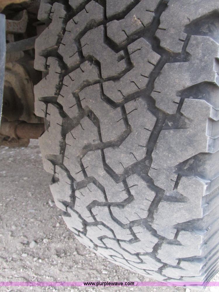 image for item H4596 2007 Ford F250 Super Duty XL pickup truck