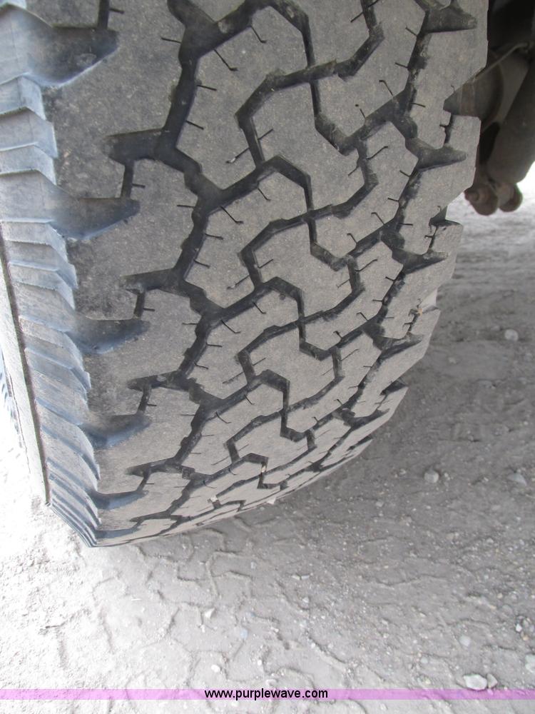 image for item H4596 2007 Ford F250 Super Duty XL pickup truck