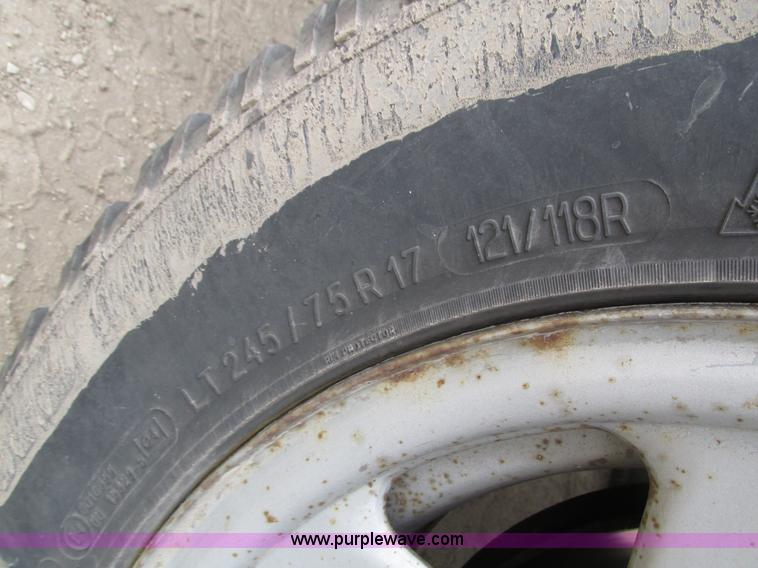 image for item H4596 2007 Ford F250 Super Duty XL pickup truck