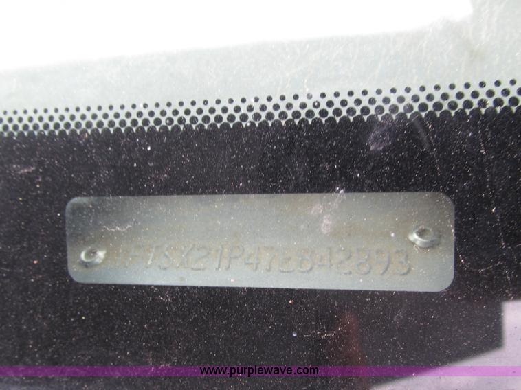 image for item H4596 2007 Ford F250 Super Duty XL pickup truck