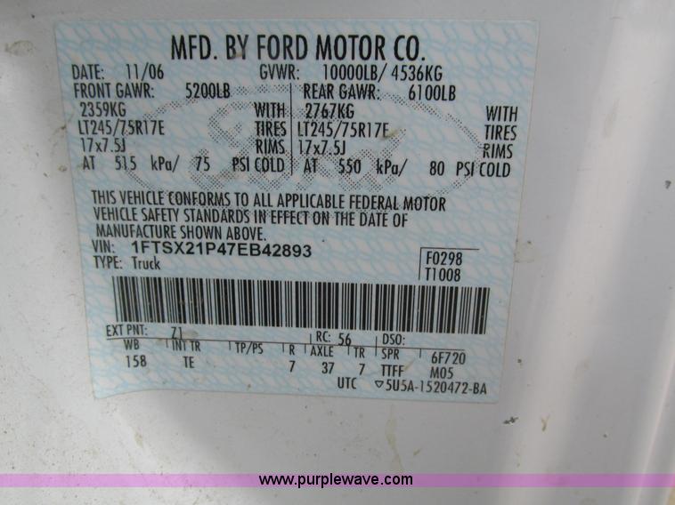 image for item H4596 2007 Ford F250 Super Duty XL pickup truck