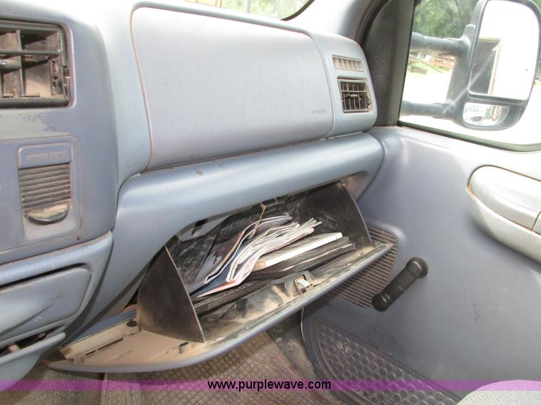 image for item H4597 1999 Ford F250 Super Duty XL pickup truck