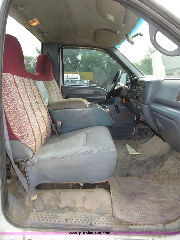 image for item H4597 1999 Ford F250 Super Duty XL pickup truck