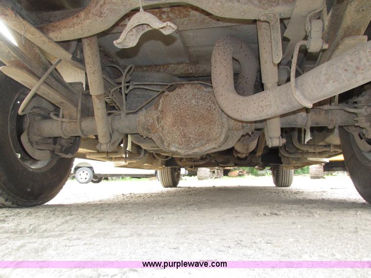 image for item H4597 1999 Ford F250 Super Duty XL pickup truck