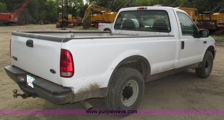 image for item H4598 2000 Ford F250 Super Duty XL pickup truck