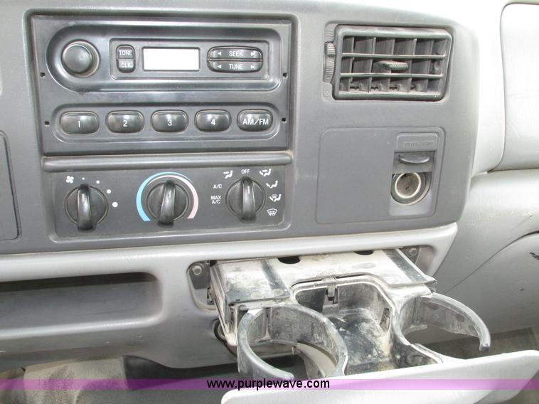 image for item H4598 2000 Ford F250 Super Duty XL pickup truck