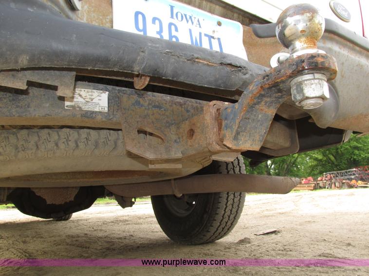 image for item H4598 2000 Ford F250 Super Duty XL pickup truck