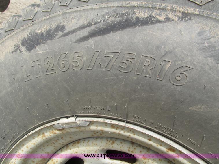 image for item H4598 2000 Ford F250 Super Duty XL pickup truck