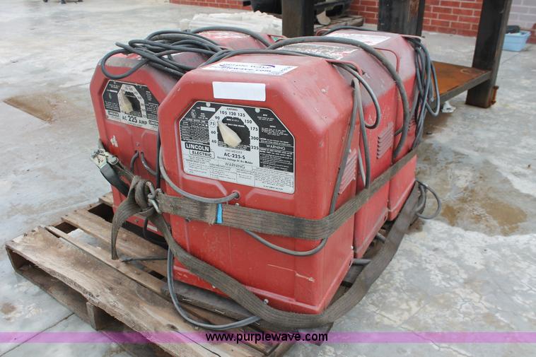 image for item H8198 (5) Lincoln AC-225 welders