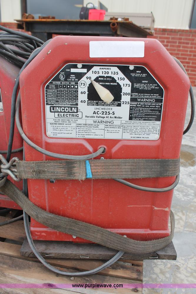 image for item H8198 (5) Lincoln AC-225 welders