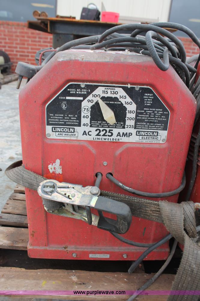 image for item H8198 (5) Lincoln AC-225 welders