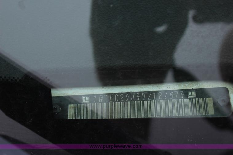 image for item I1617 2009 GMC Sierra 1500 SLE Ext. Cab pickup truck