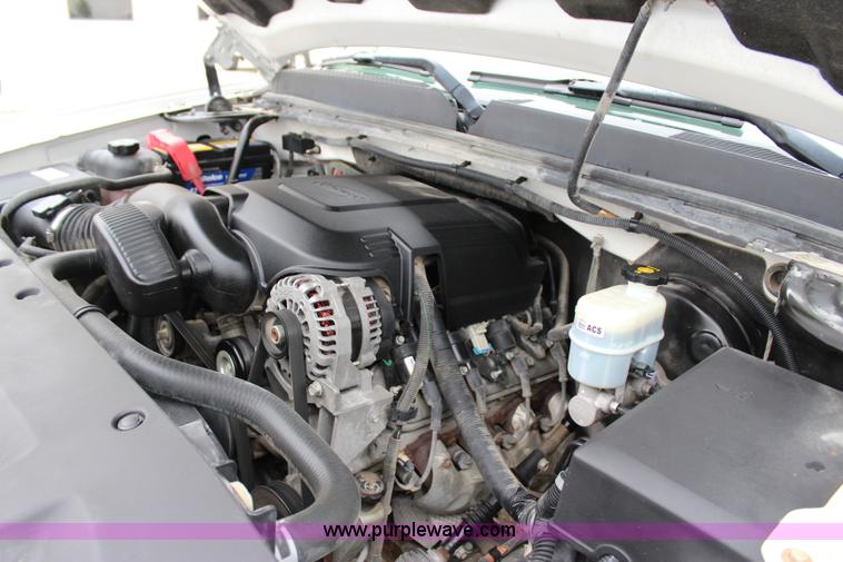 image for item I1617 2009 GMC Sierra 1500 SLE Ext. Cab pickup truck