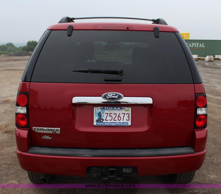 image for item I1618 2010 Ford Explorer XLT SUV