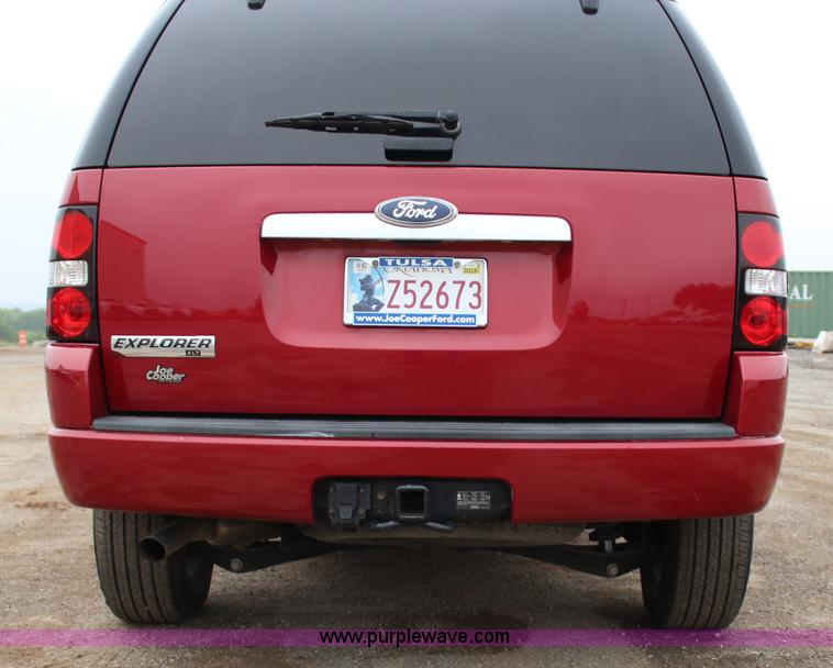 image for item I1618 2010 Ford Explorer XLT SUV