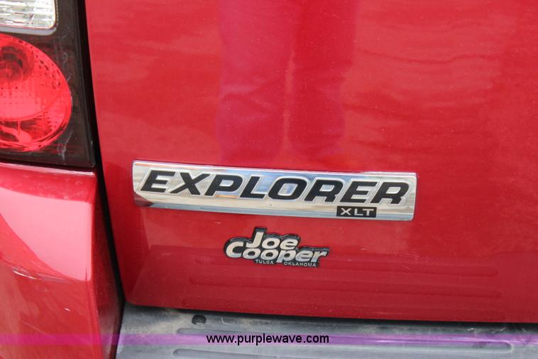 image for item I1618 2010 Ford Explorer XLT SUV