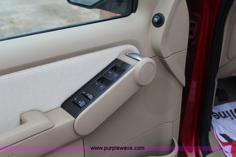 image for item I1618 2010 Ford Explorer XLT SUV