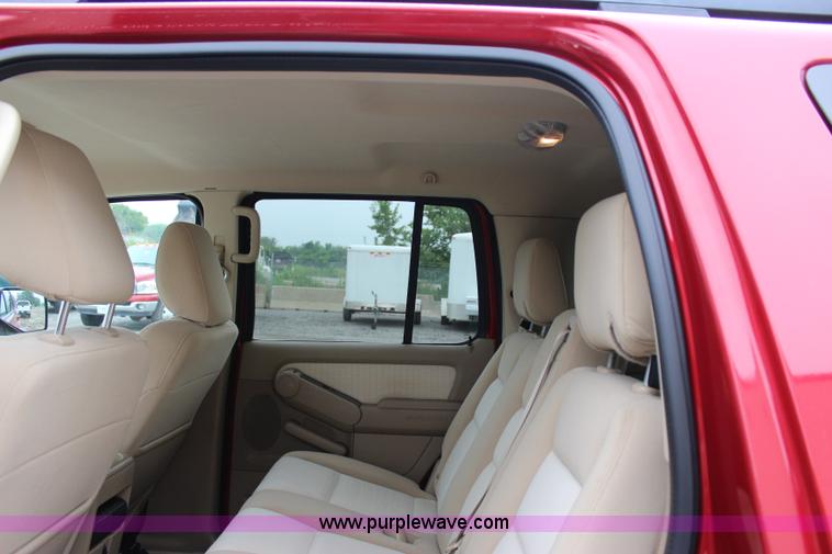 image for item I1618 2010 Ford Explorer XLT SUV