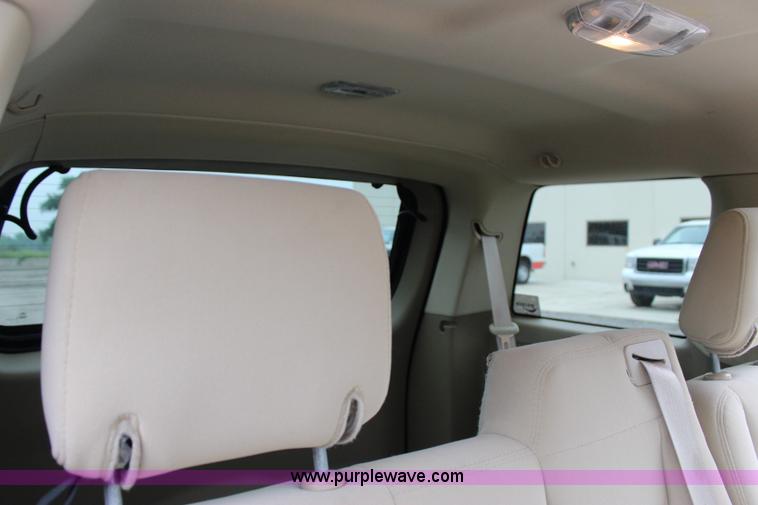 image for item I1618 2010 Ford Explorer XLT SUV