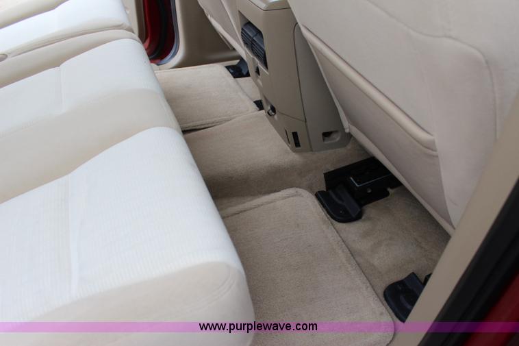 image for item I1618 2010 Ford Explorer XLT SUV