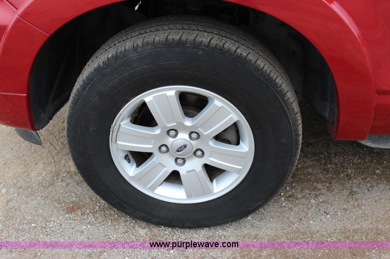 image for item I1618 2010 Ford Explorer XLT SUV