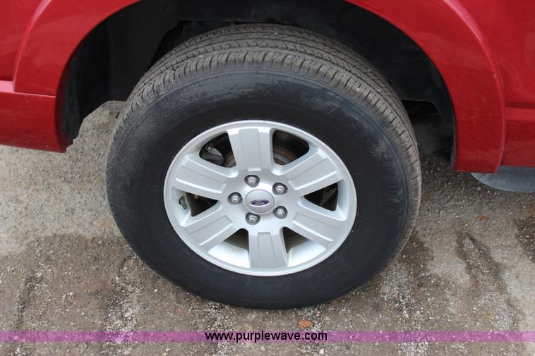 image for item I1618 2010 Ford Explorer XLT SUV