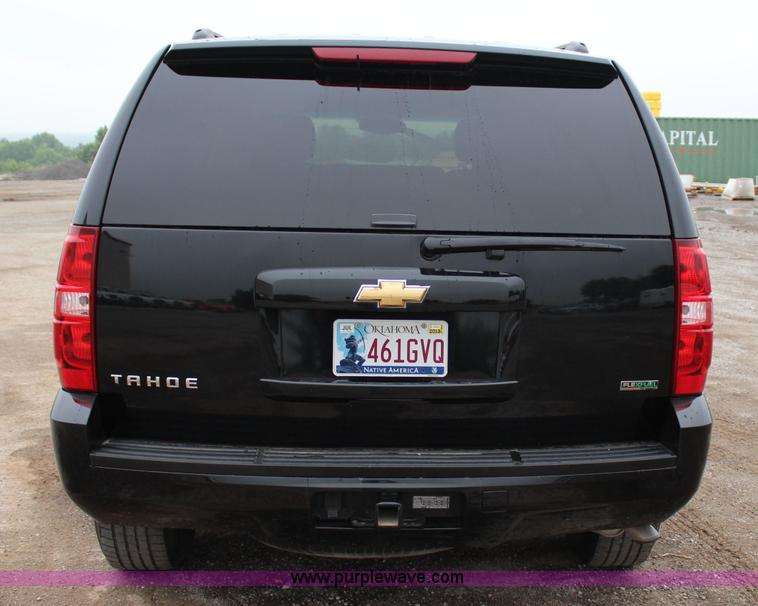 image for item I1621 2010 Chevrolet Tahoe LS SUV