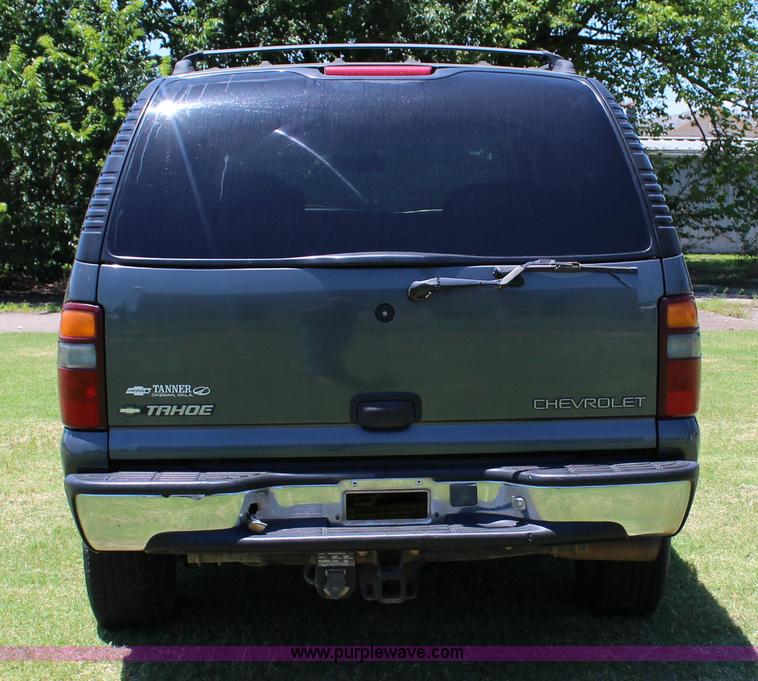 image for item I1634 2001 Chevrolet Tahoe LS SUV