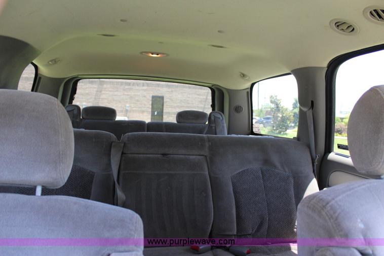 image for item I1634 2001 Chevrolet Tahoe LS SUV