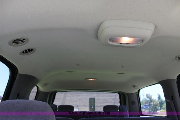 image for item I1634 2001 Chevrolet Tahoe LS SUV