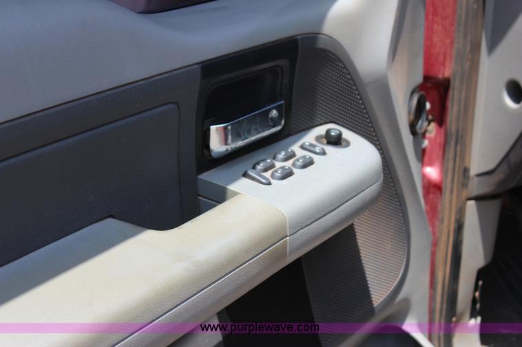 image for item I1642 2008 Ford F150 SuperCab pickup truck