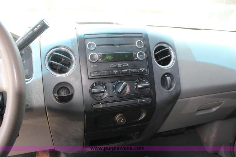 image for item I1642 2008 Ford F150 SuperCab pickup truck