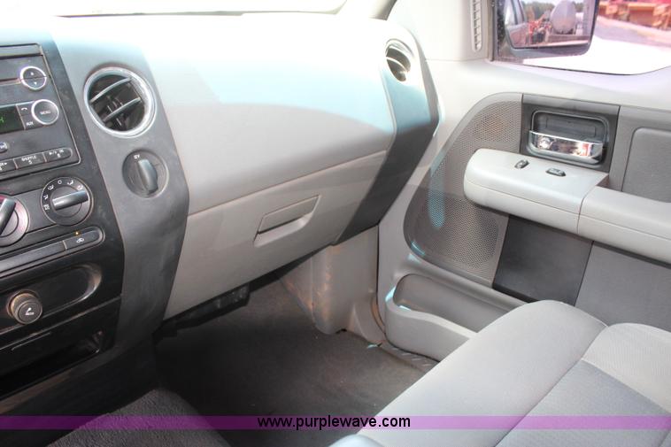 image for item I1642 2008 Ford F150 SuperCab pickup truck