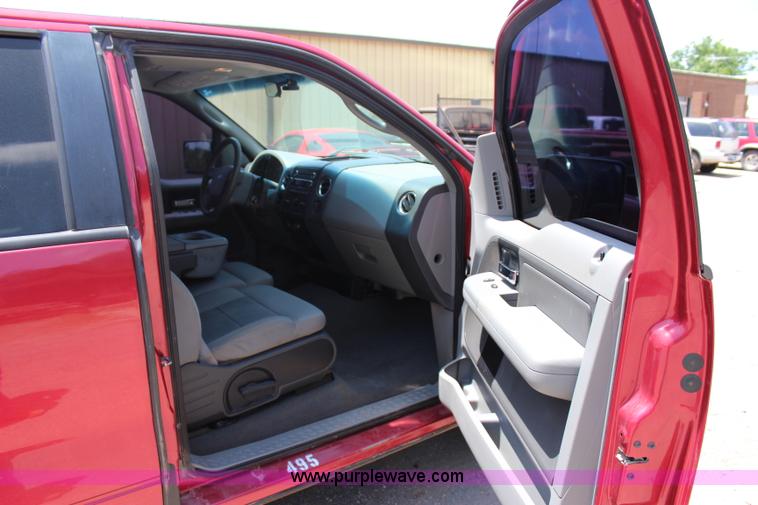 image for item I1642 2008 Ford F150 SuperCab pickup truck