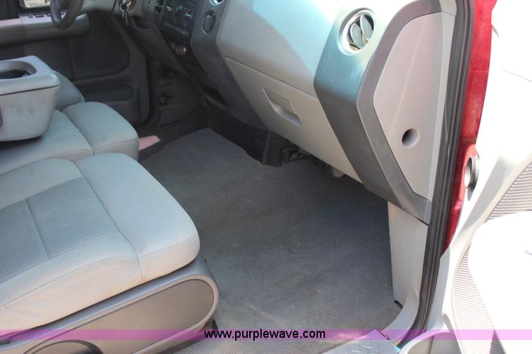 image for item I1642 2008 Ford F150 SuperCab pickup truck