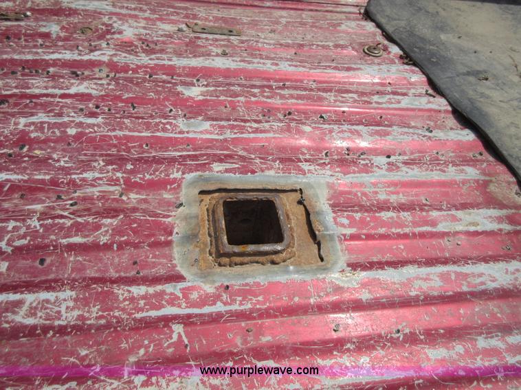 image for item I2098 2001 Ford F250 Super Duty XLT SuperCab pickup truck