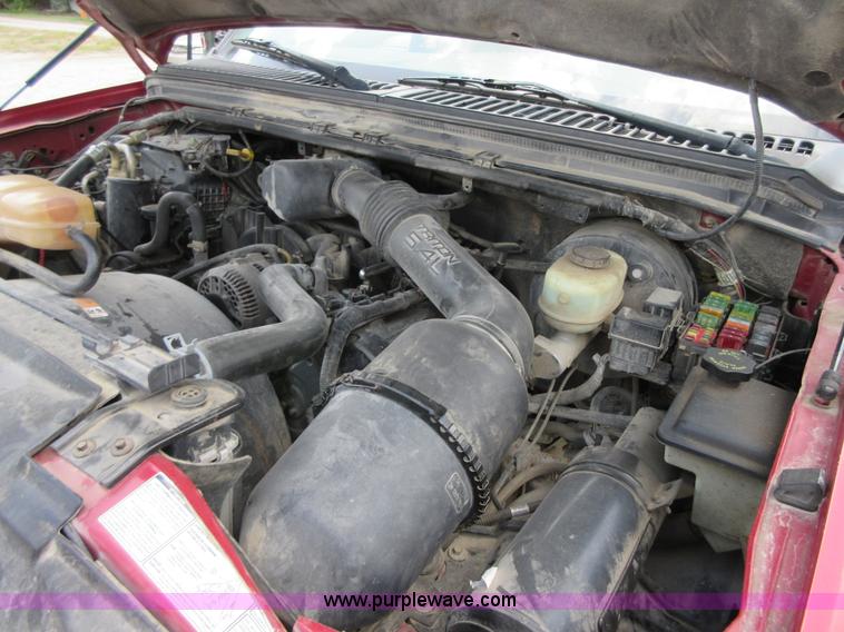 image for item I2098 2001 Ford F250 Super Duty XLT SuperCab pickup truck