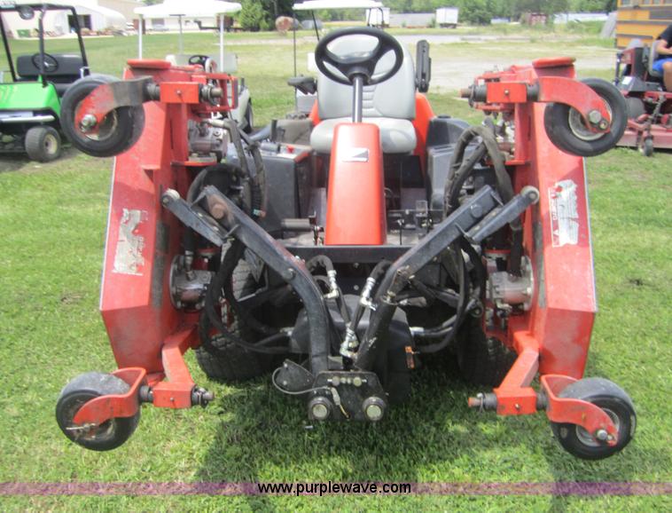 image for item I2106 2007 Jacobsen HR4600 lawn mower