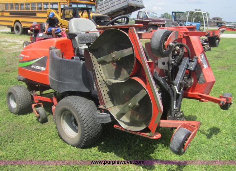 image for item I2106 2007 Jacobsen HR4600 lawn mower