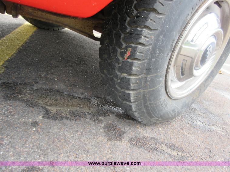 image for item I2820 1966 Ford F250 pickup truck