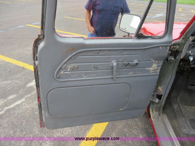 image for item I2820 1966 Ford F250 pickup truck