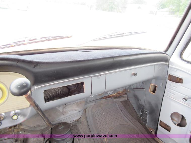 image for item I2820 1966 Ford F250 pickup truck