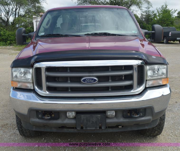 image for item I2821 2003 Ford F250 Super Duty SuperCab pickup truck