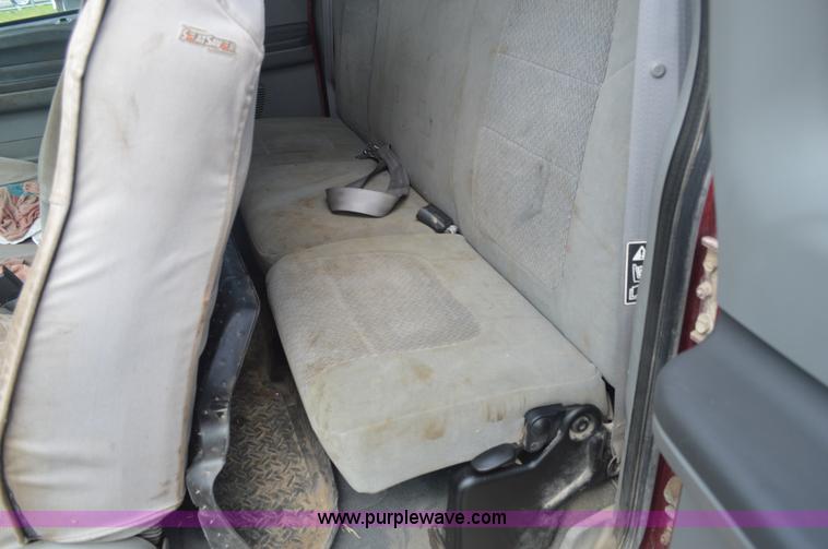 image for item I2821 2003 Ford F250 Super Duty SuperCab pickup truck