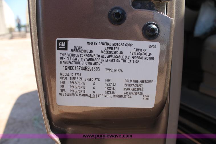 image for item J1463 2004 Chevrolet Tahoe SUV