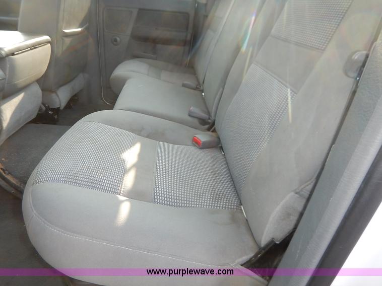 image for item J3794 2006 Dodge Ram 2500 Quad Cab pickup truck