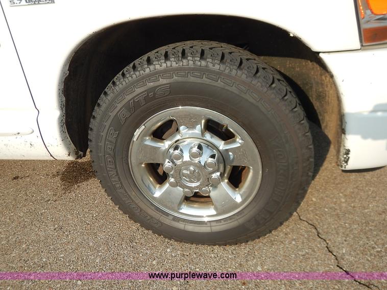 image for item J3794 2006 Dodge Ram 2500 Quad Cab pickup truck